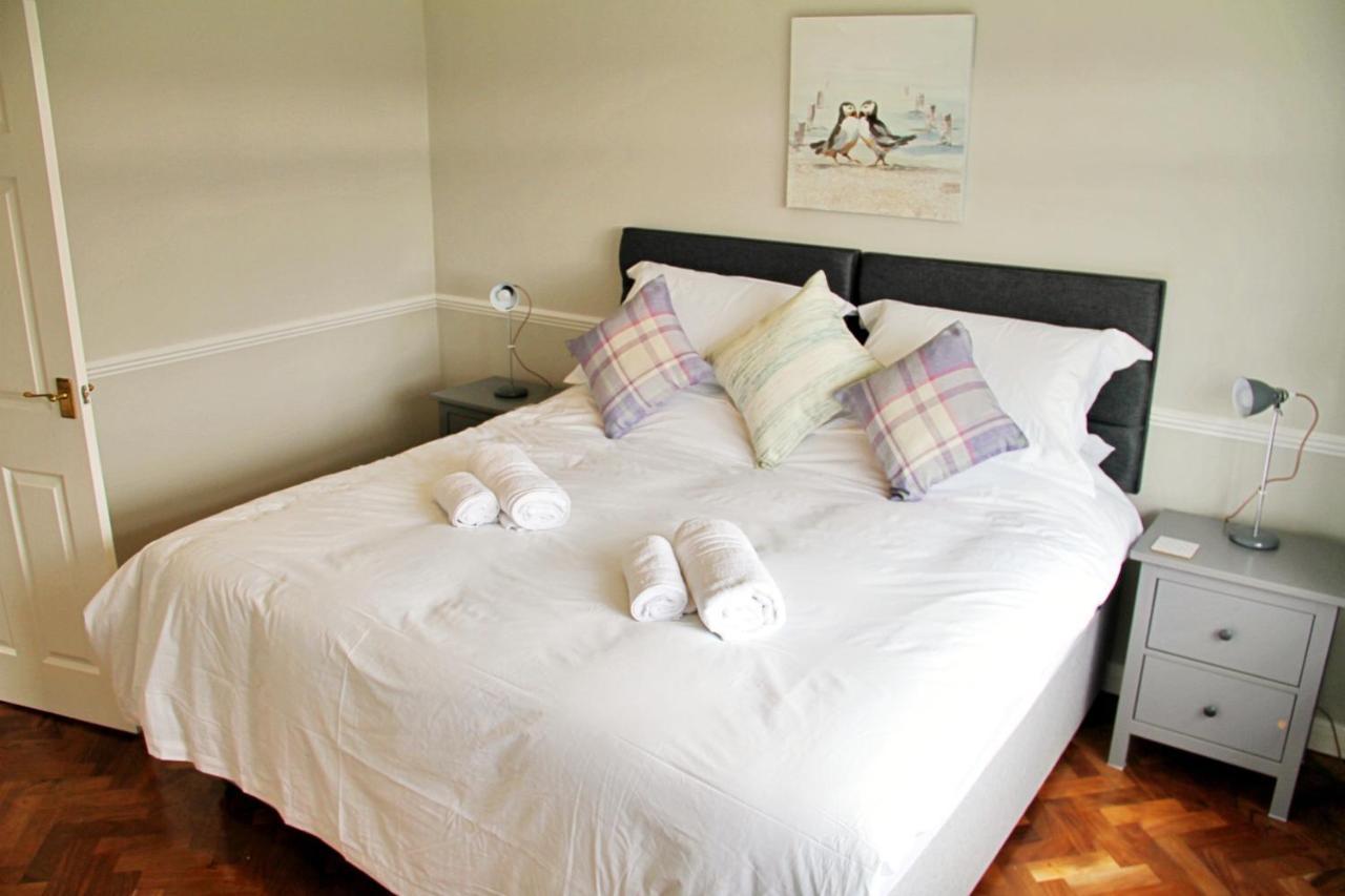 Kings Field Maisonette Eastleigh Bagian luar foto