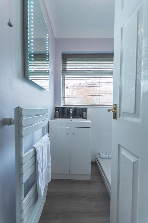 Kings Field Maisonette Eastleigh Bagian luar foto