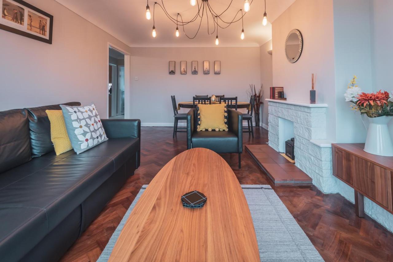 Kings Field Maisonette Eastleigh Bagian luar foto