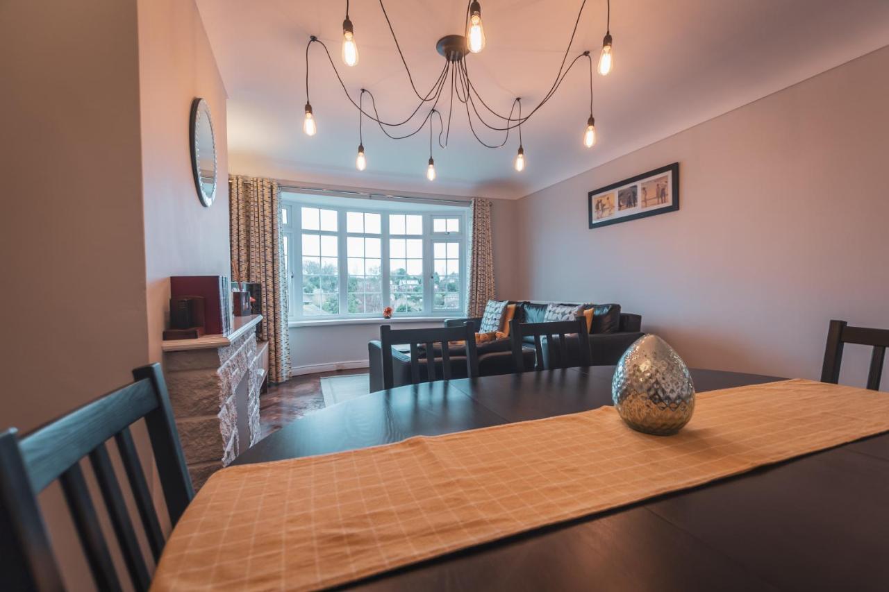Kings Field Maisonette Eastleigh Bagian luar foto