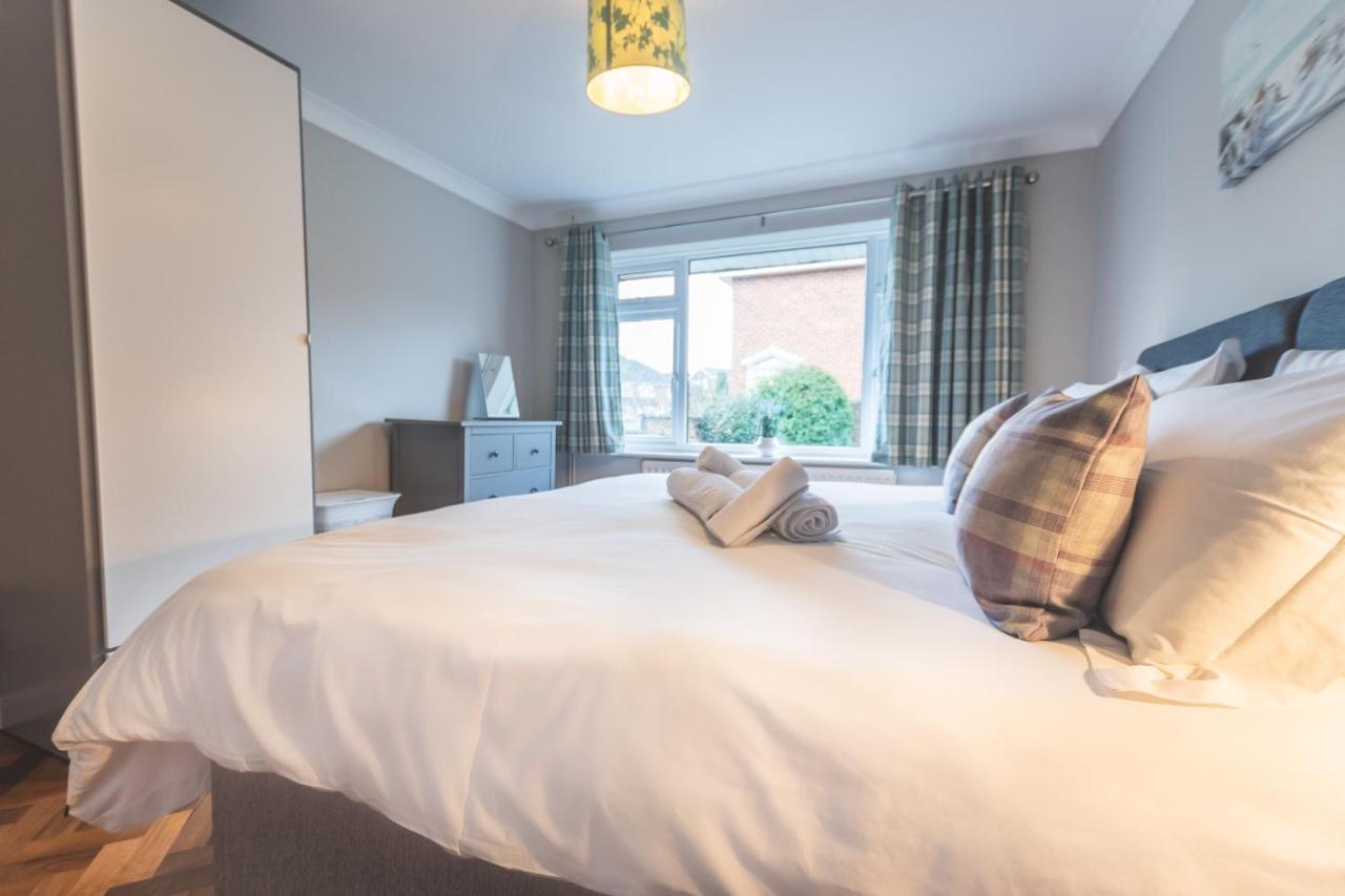 Kings Field Maisonette Eastleigh Bagian luar foto