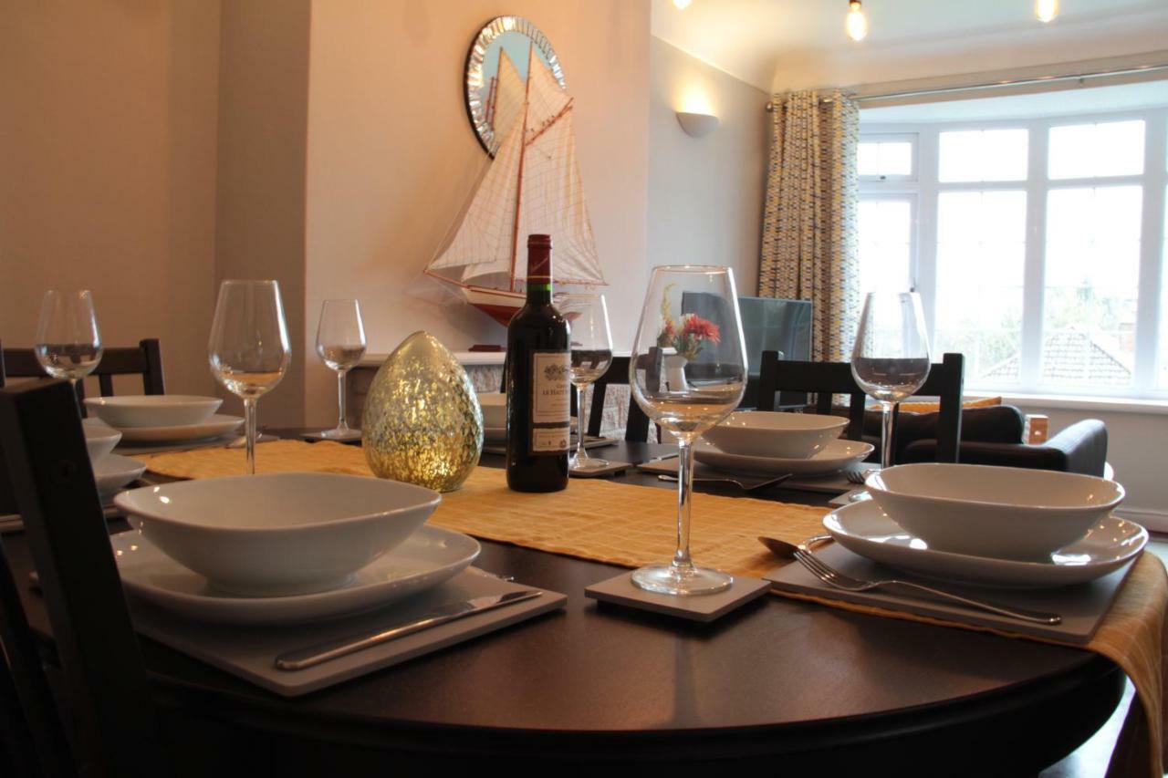 Kings Field Maisonette Eastleigh Bagian luar foto