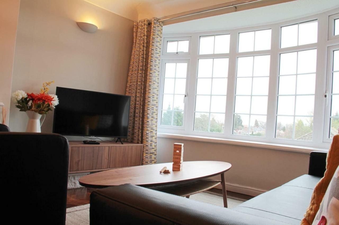 Kings Field Maisonette Eastleigh Bagian luar foto